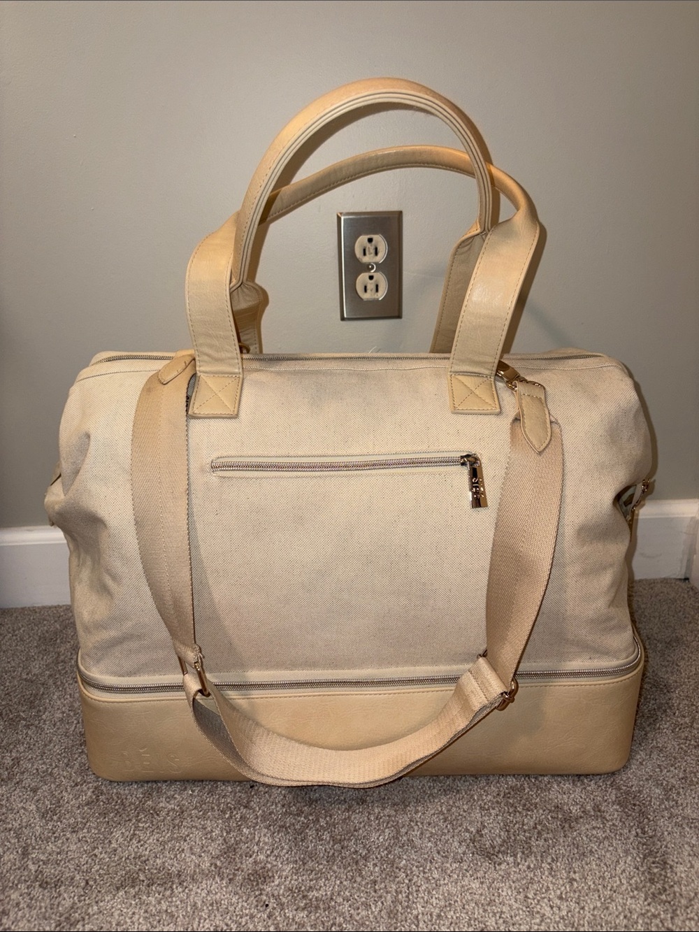 BÉIS The Weekender Bag in Beige Canvas Travel Duffel
